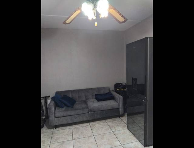 1 BEDROOM APARTMENT FOR SALE IN KANNONIERS PARK